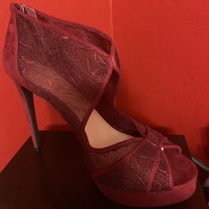 Sweet new price: J. Simpson burgundy Bootie, #121